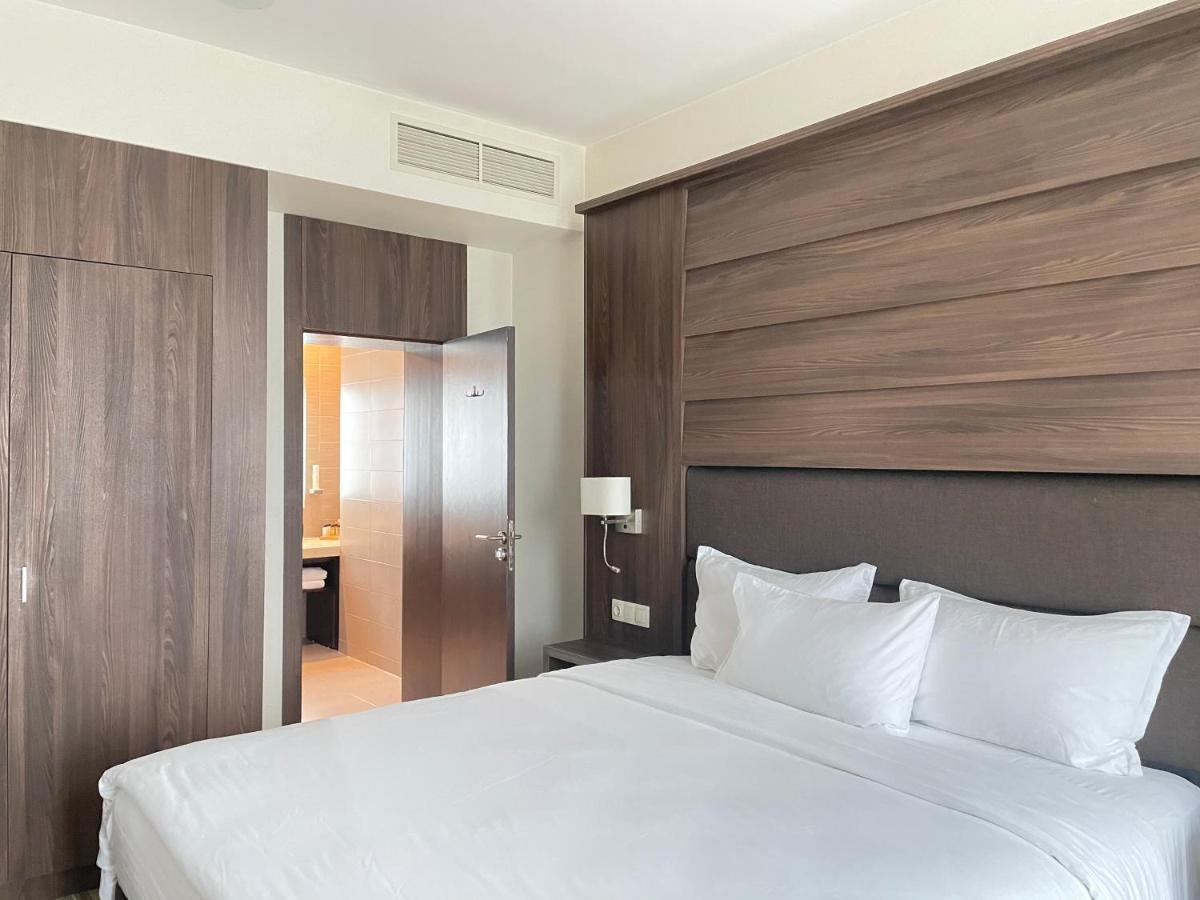 Airport Apartment & Office Софія Екстер'єр фото