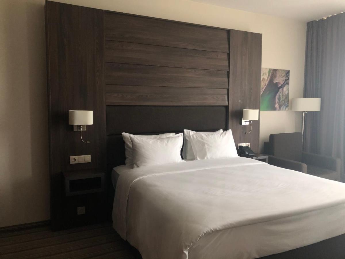 Airport Apartment & Office Софія Екстер'єр фото